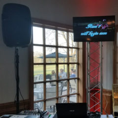 Derby-Day-Video-Display-Chicago-Event-Rentals