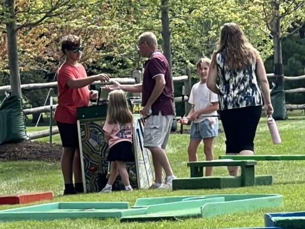 Anywhere-Mini-Golf 6