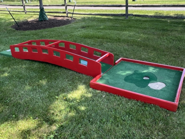 Anywhere-Mini-Golf-EIGHT 2