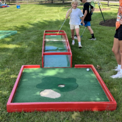 Anywhere-Mini-Golf-EIGHT 3