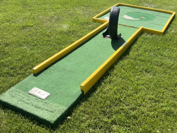 Anywhere-Mini-Golf-ONE 3