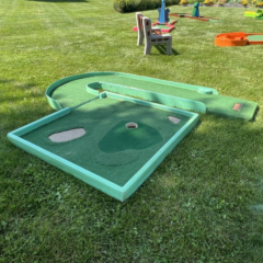 Anywhere-Mini-Golf-SEVEN 1