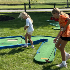 Anywhere-Mini-Golf-SIX 1