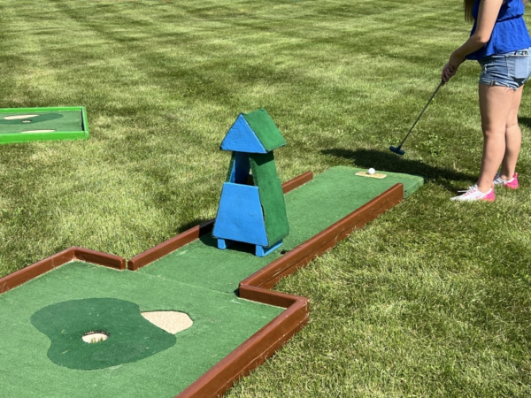 Anywhere-Mini-Golf-THREE 2