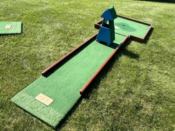 Anywhere-Mini-Golf-THREE 5