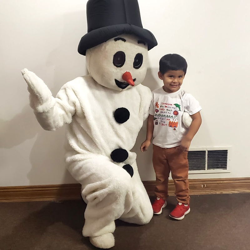 Frosty-The-Snowman-Holiday-Characters-chicago-entertainers