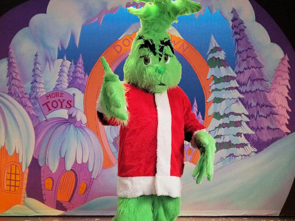 Grinch-Holiday-Characters-chicago-entertainers