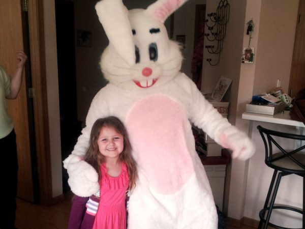 Holiday-Easter-Bunny-Chicago-Entertainer-Rental