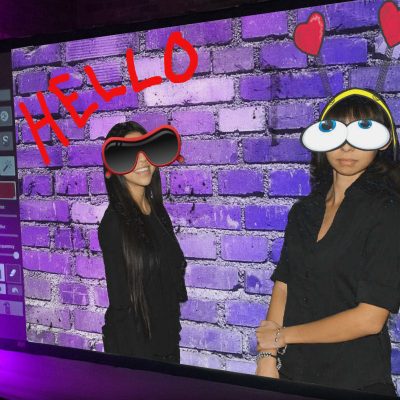 Touch-Screen-Graffiti-Wall-Photo-Booth-Chicago-Event-Rental