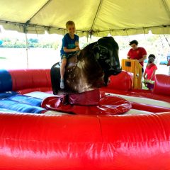 mechanical-bull-chicago-event-rental