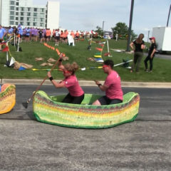 street-canoe-racers2-chicago-event-rentals