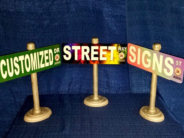 street-signs-design-lab-chicago-event-rental