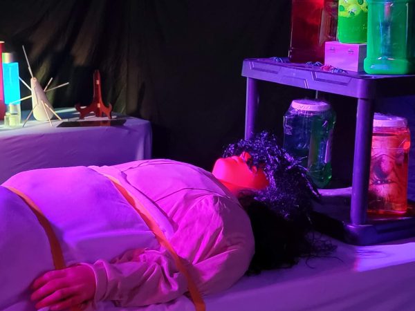Escape-Room-Corpse